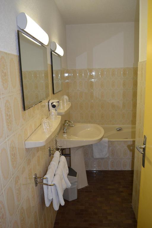 Hotel Restaurant Davat Brison-Saint-Innocent Cameră foto